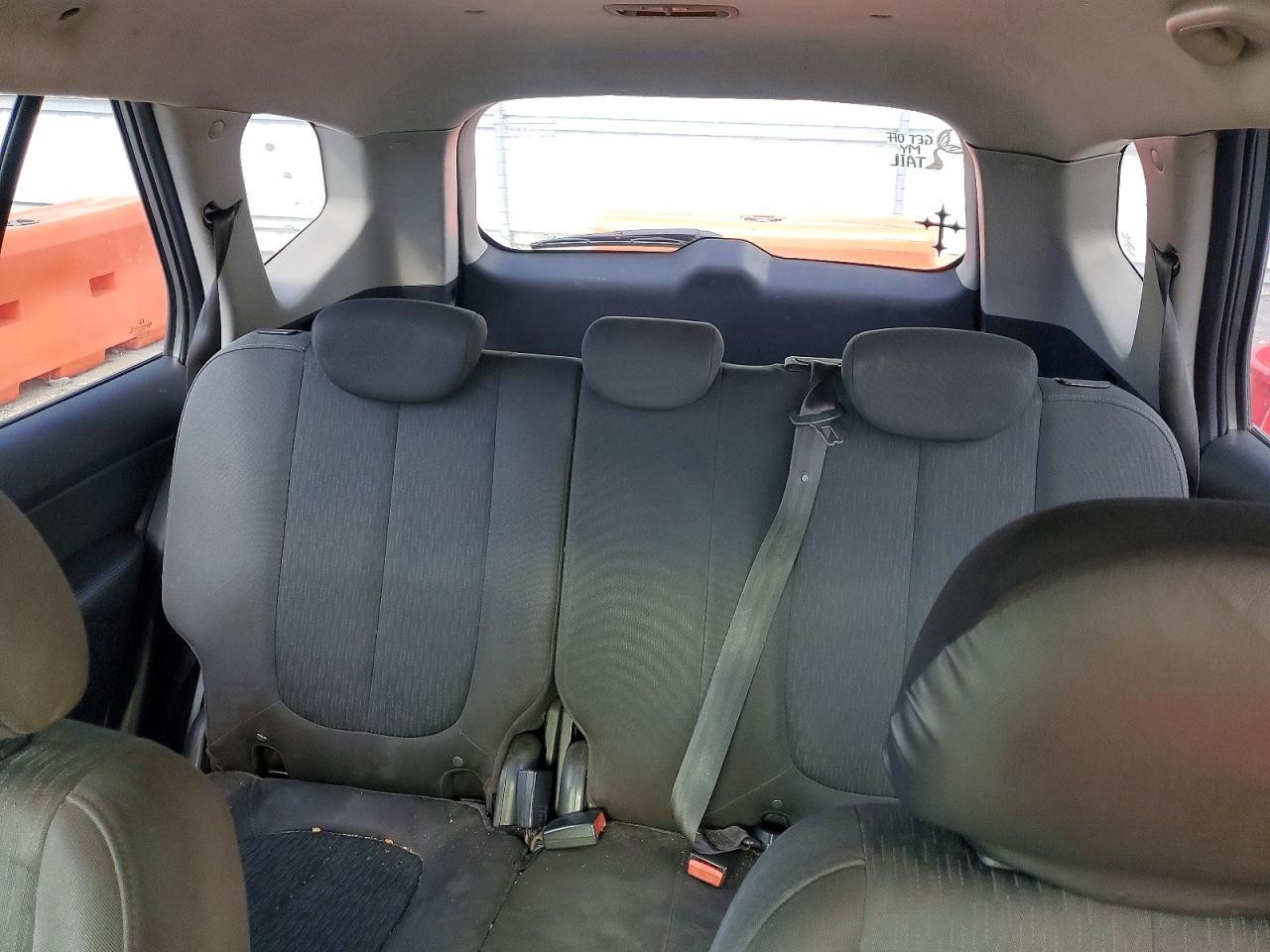 2009 Kia Rondo Base Gray vin: KNAFG528X97228921