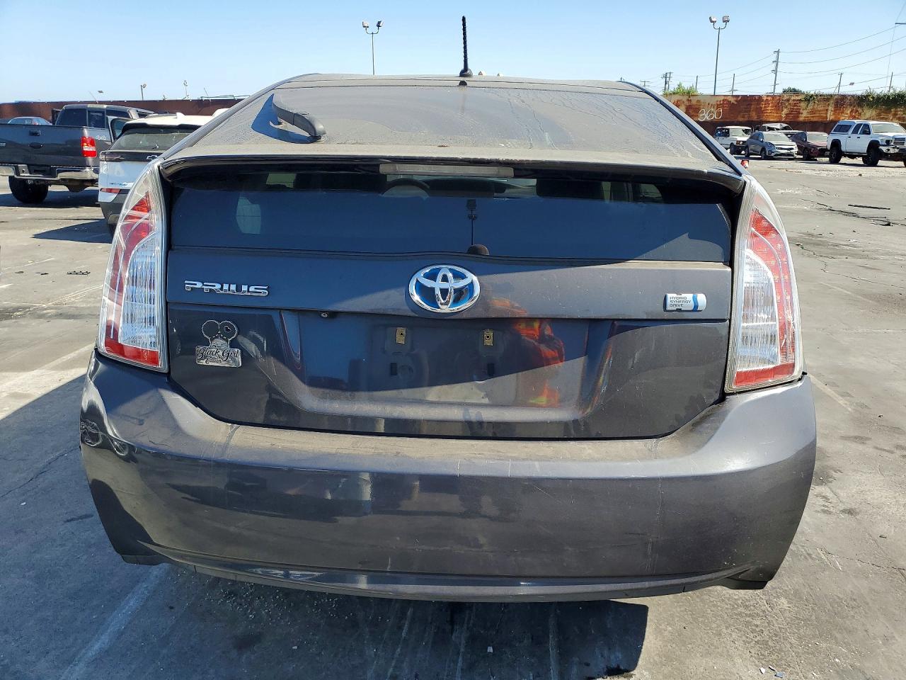 2015 Toyota Prius Two Gray vin: JTDKN3DU6F0479929