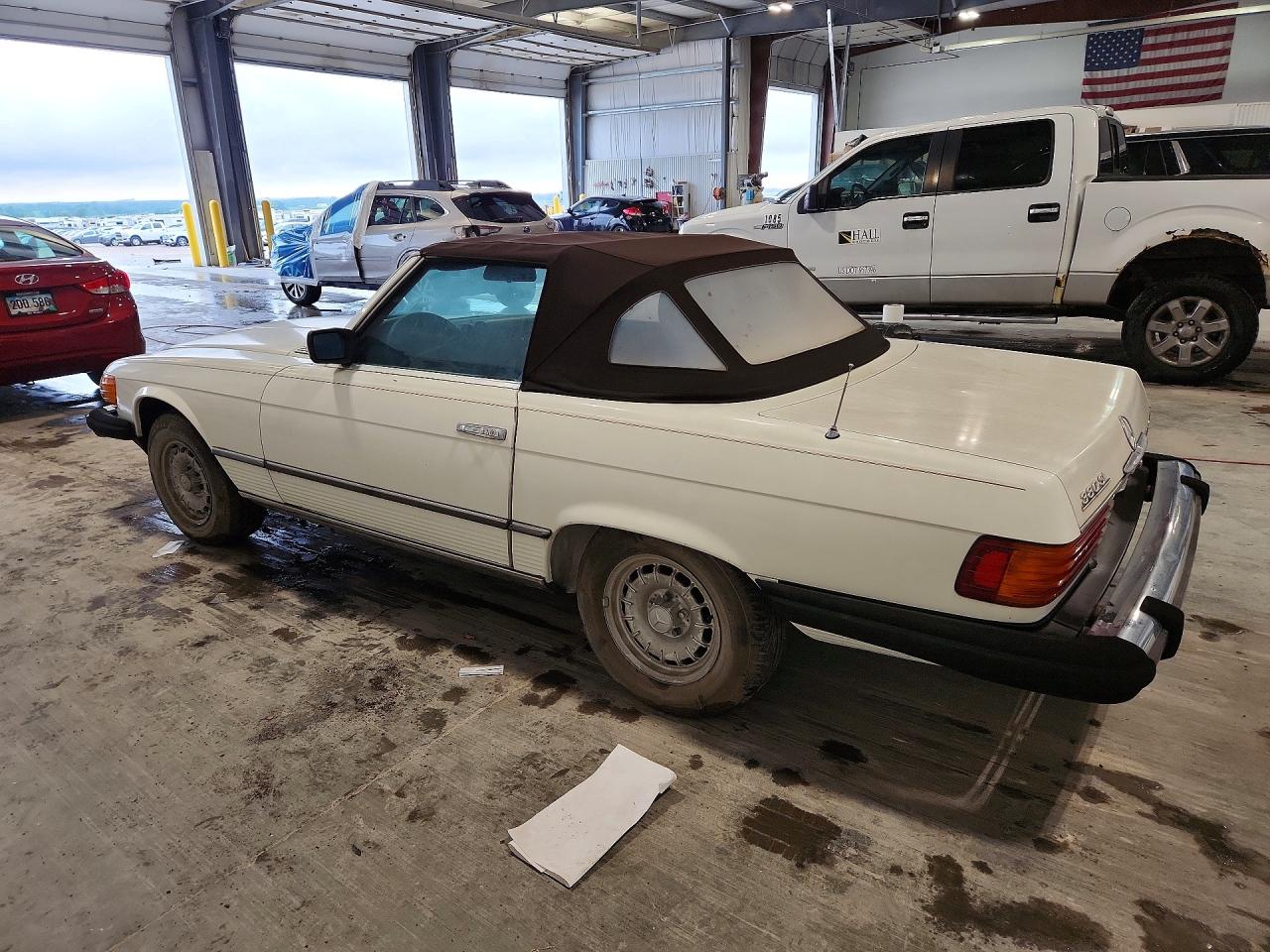 1983 Mercedes-benz 380 Sl White vin: WDBBA45A9DB022361