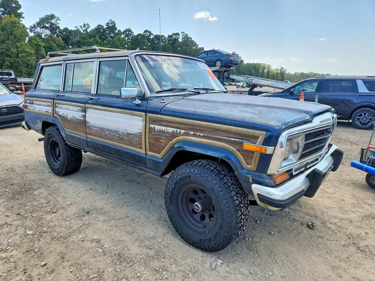 1989 Jeep Grand Wagoneer Two Tone vin: 1J4GS5871KP111278