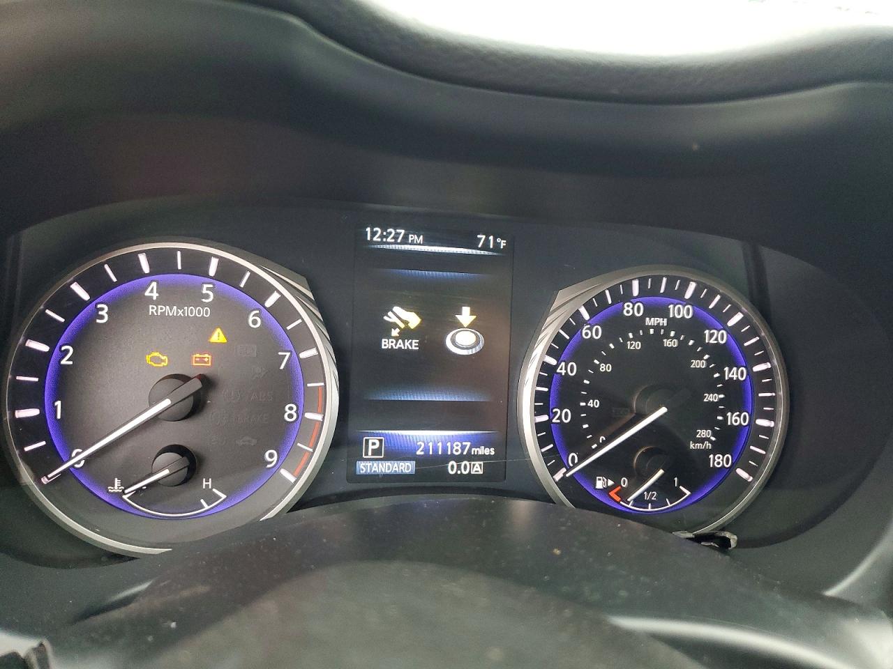 2015 Infiniti Q50 Premium Black vin: JN1BV7ARXFM392702