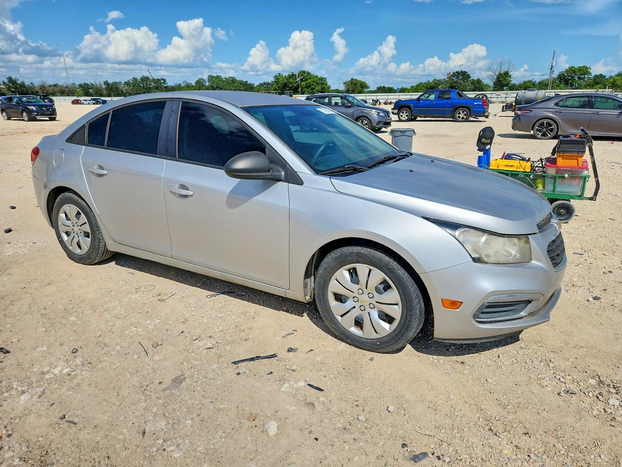2015 Chevrolet Cruze Ls Серебряный vin: 1G1PA5SH7F7157321