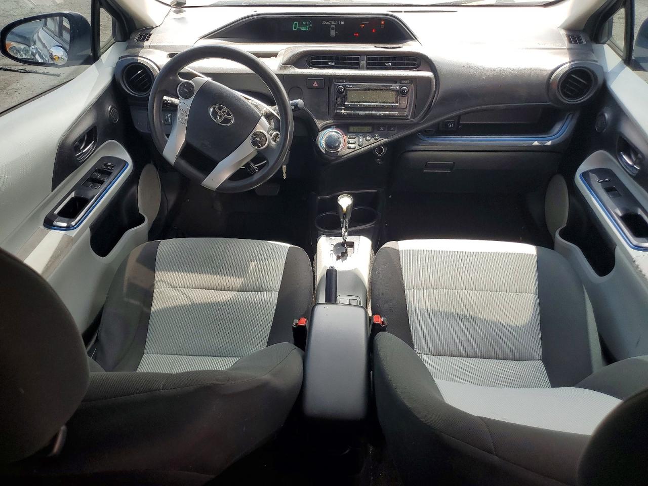 2013 Toyota Prius C Two Silver vin: JTDKDTB39D1052927