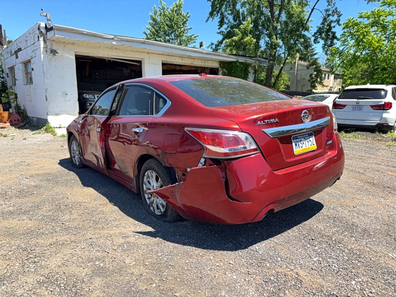2014 Nissan Altima 2.5 S Red vin: 1N4AL3AP6EC321951