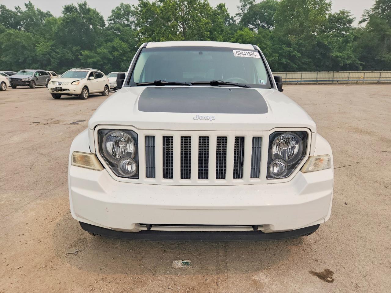 2012 Jeep Liberty Sport White vin: 1C4PJMAK0CW125911