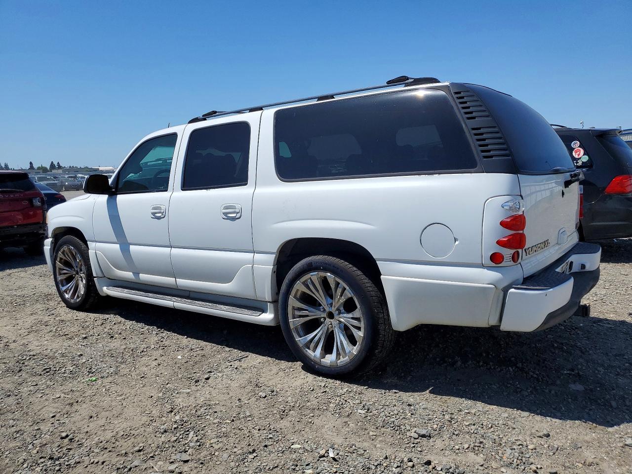 2002 Gmc Denali Xl K1500 White vin: 1GKFK66U02J171804