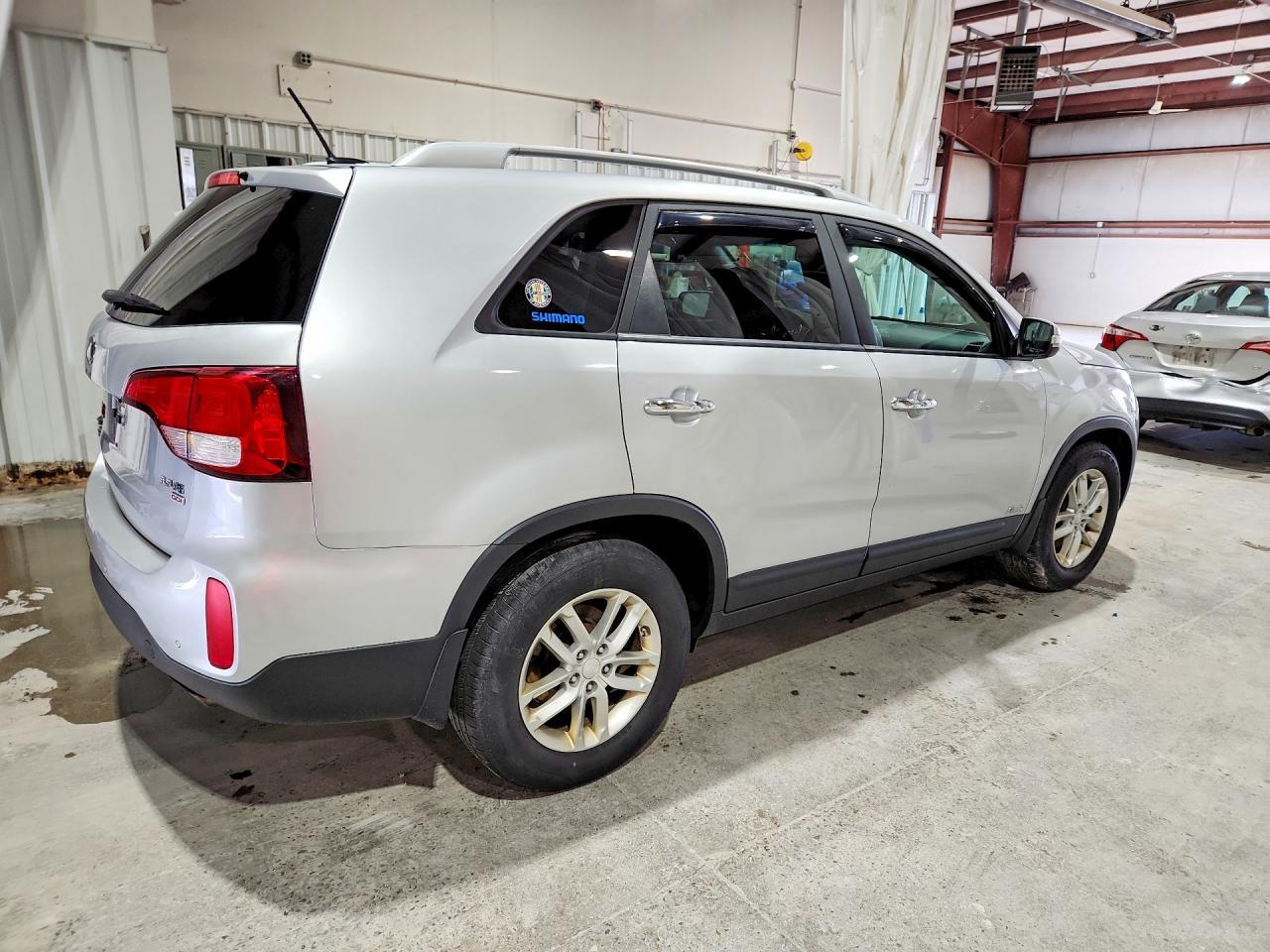 2015 Kia Sorento Lx Silver vin: 5XYKTDA75FG602186