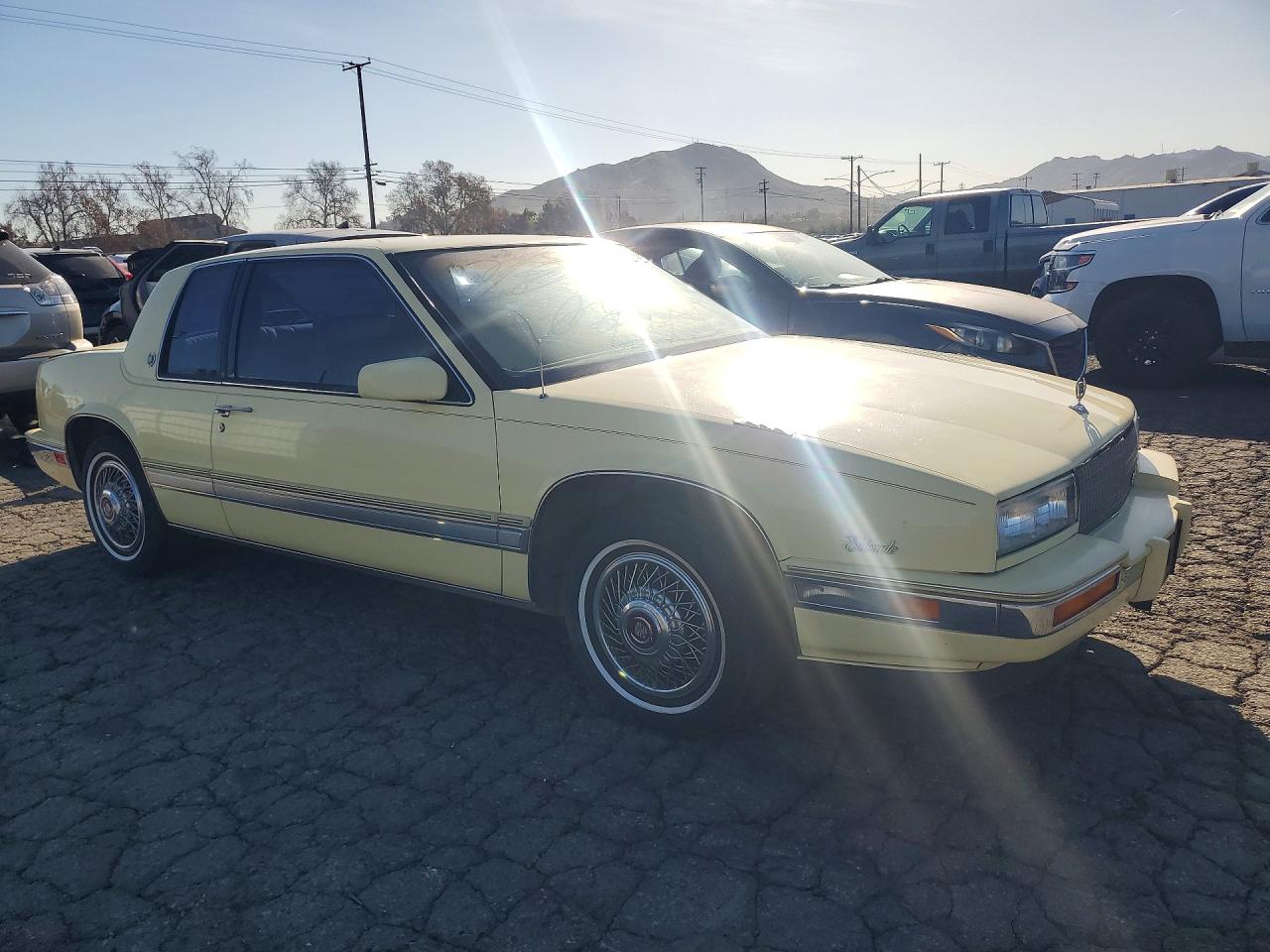 1986 Cadillac Eldorado Yellow vin: 1G6EL5785GU617745