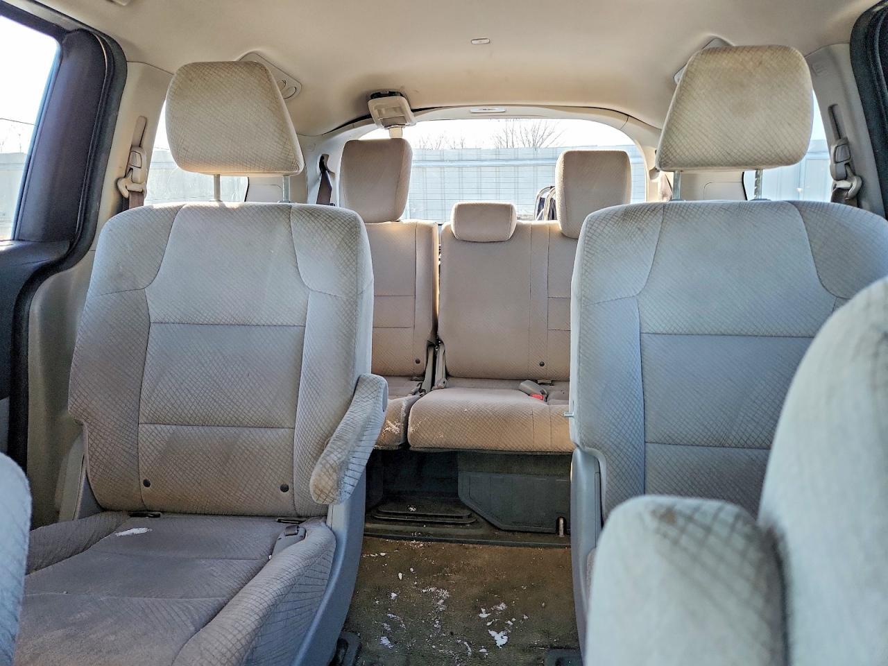 2014 Honda Odyssey Lx Silver vin: 5FNRL5H28EB139058
