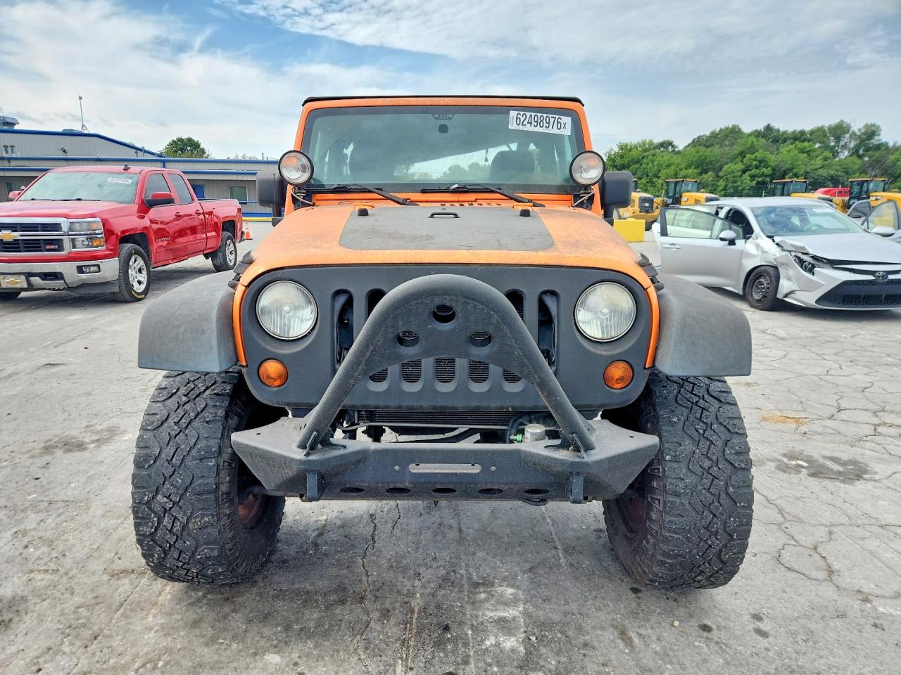2012 Jeep Wrangler Sport Orange vin: 1C4AJWAG8CL181545