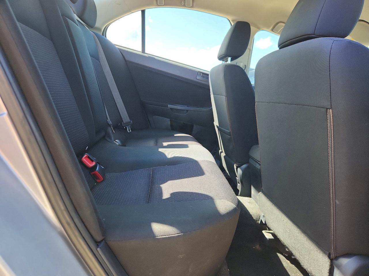 2009 Mitsubishi Lancer Es Silver vin: JA3AU26U39U608808