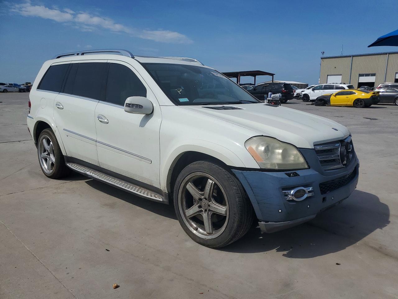 2008 Mercedes-benz Gl 550 4matic Белый vin: 4JGBF86E88A367707