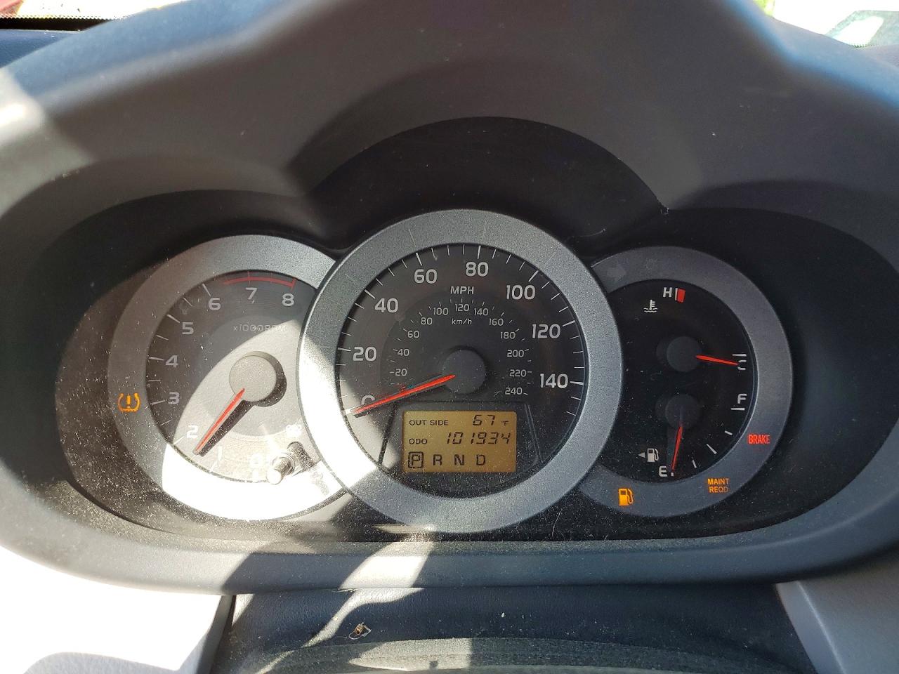 2006 Toyota Rav4 Base Красный vin: JTMBK33V666005429