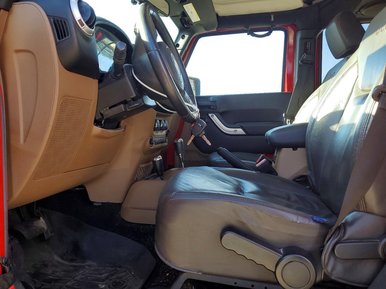 2014 Jeep Wrangler Unlimited Sahara Красный vin: 1C4HJWEG9EL292701