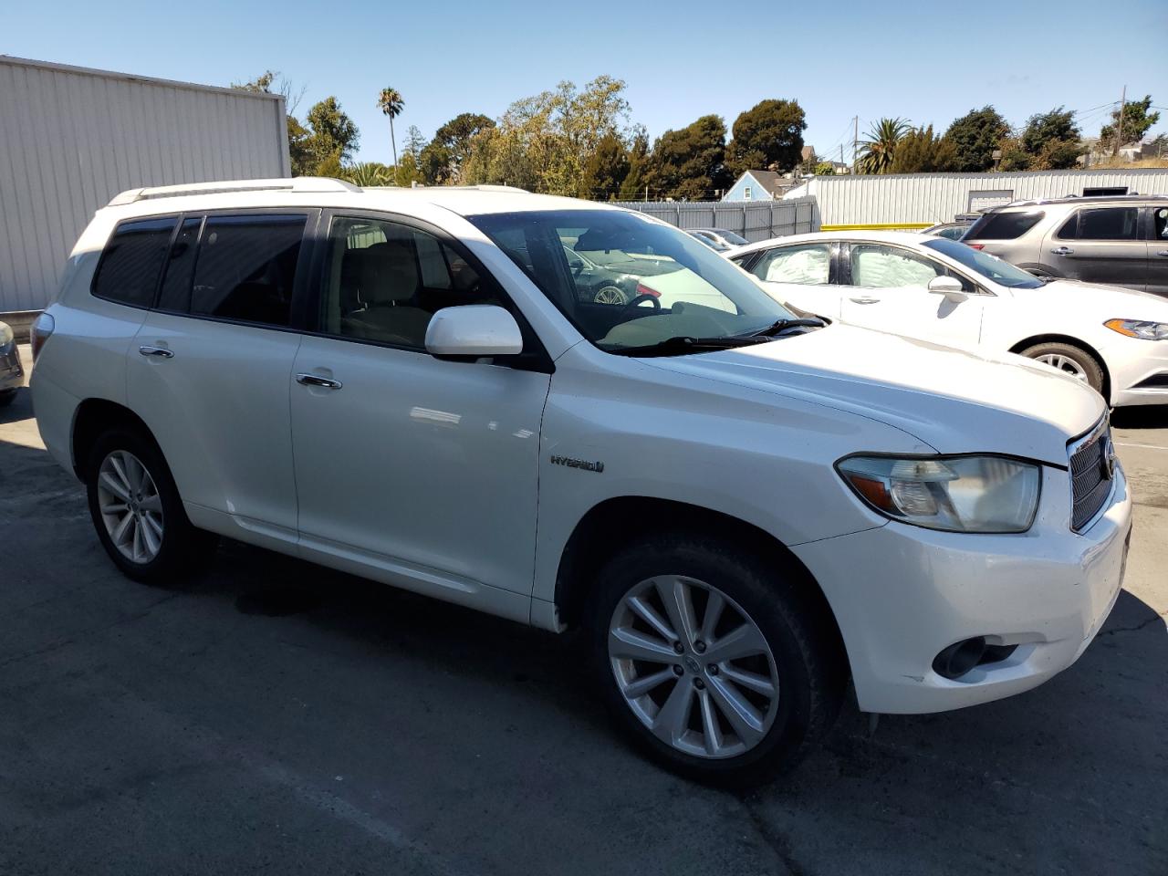 2009 Toyota Highlander Hybrid White vin: JTEEW41A092036691