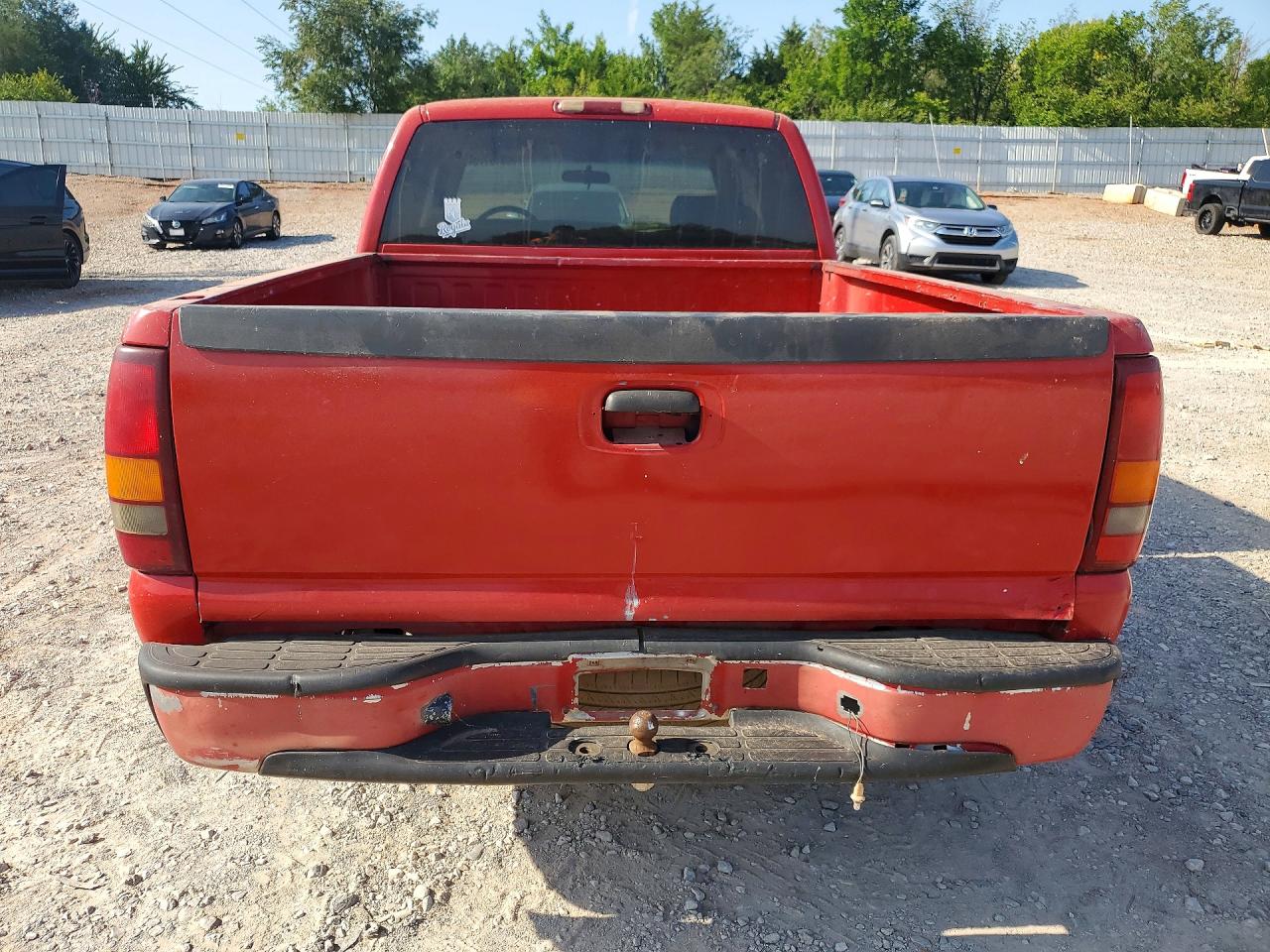 2001 Chevrolet Silverado C1500 Red vin: 2GCEC19T411180136