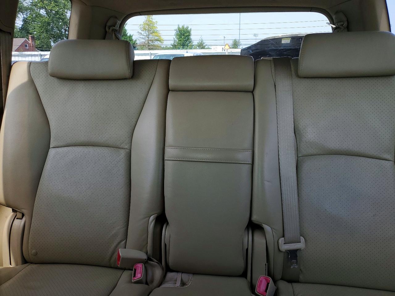 2007 Toyota Highlander Limited White vin: JTEEP21A670203386