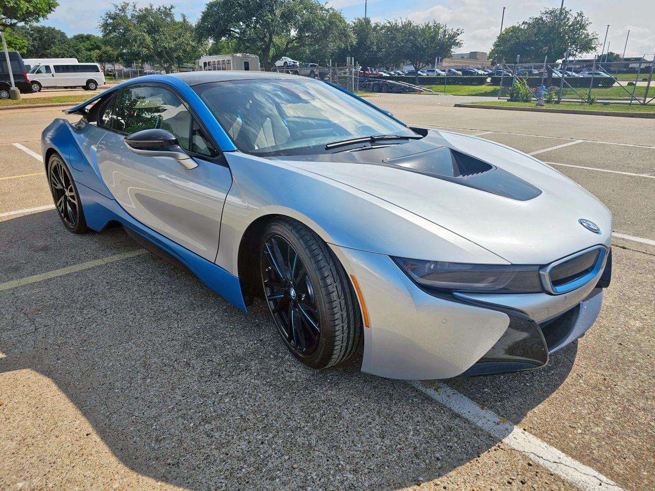 2014 Bmw I8 Two Tone vin: WBY2Z2C51EVX64711