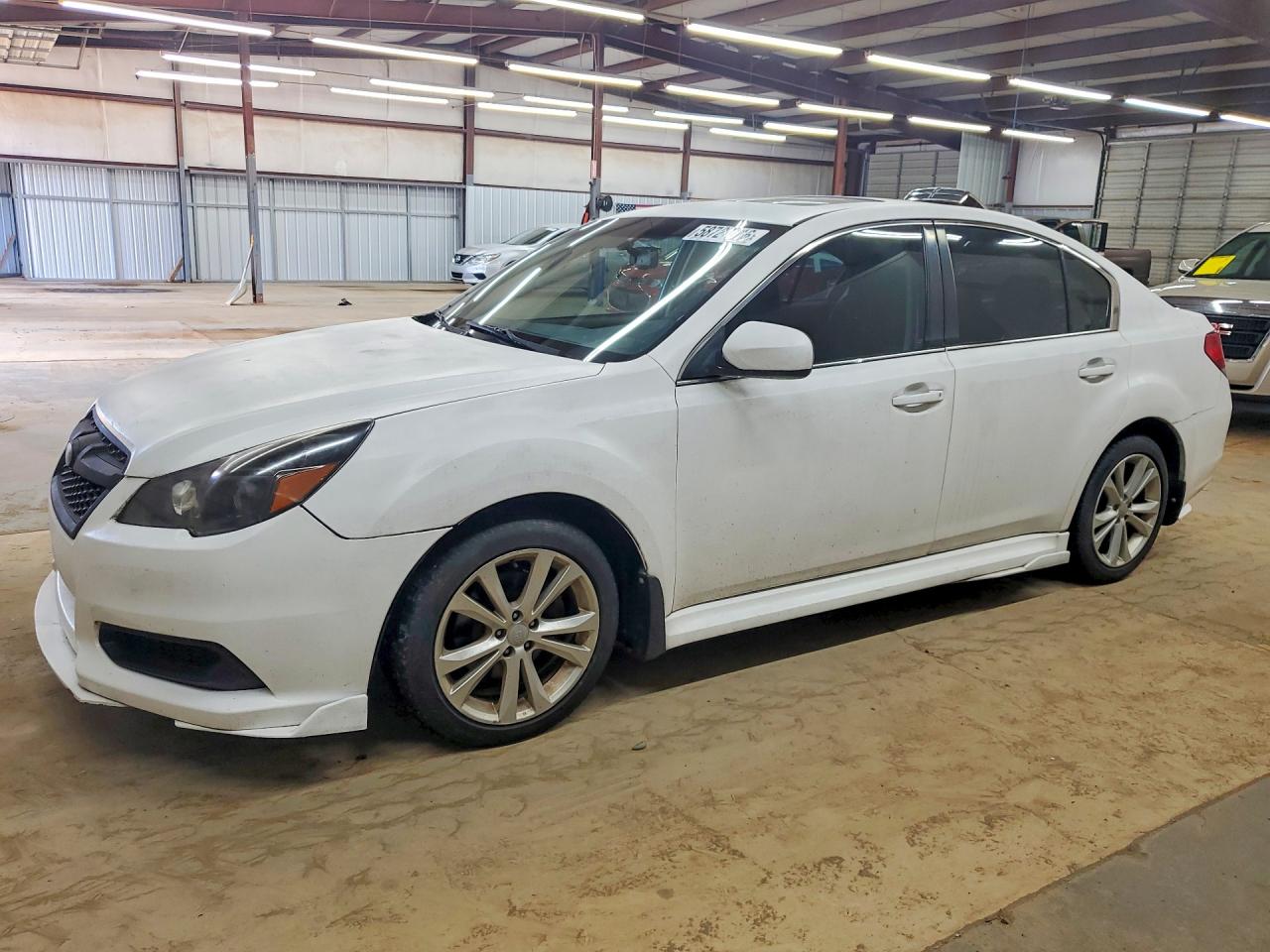 2013 Subaru Legacy 2.5i Premium White vin: 4S3BMCG69D3009891