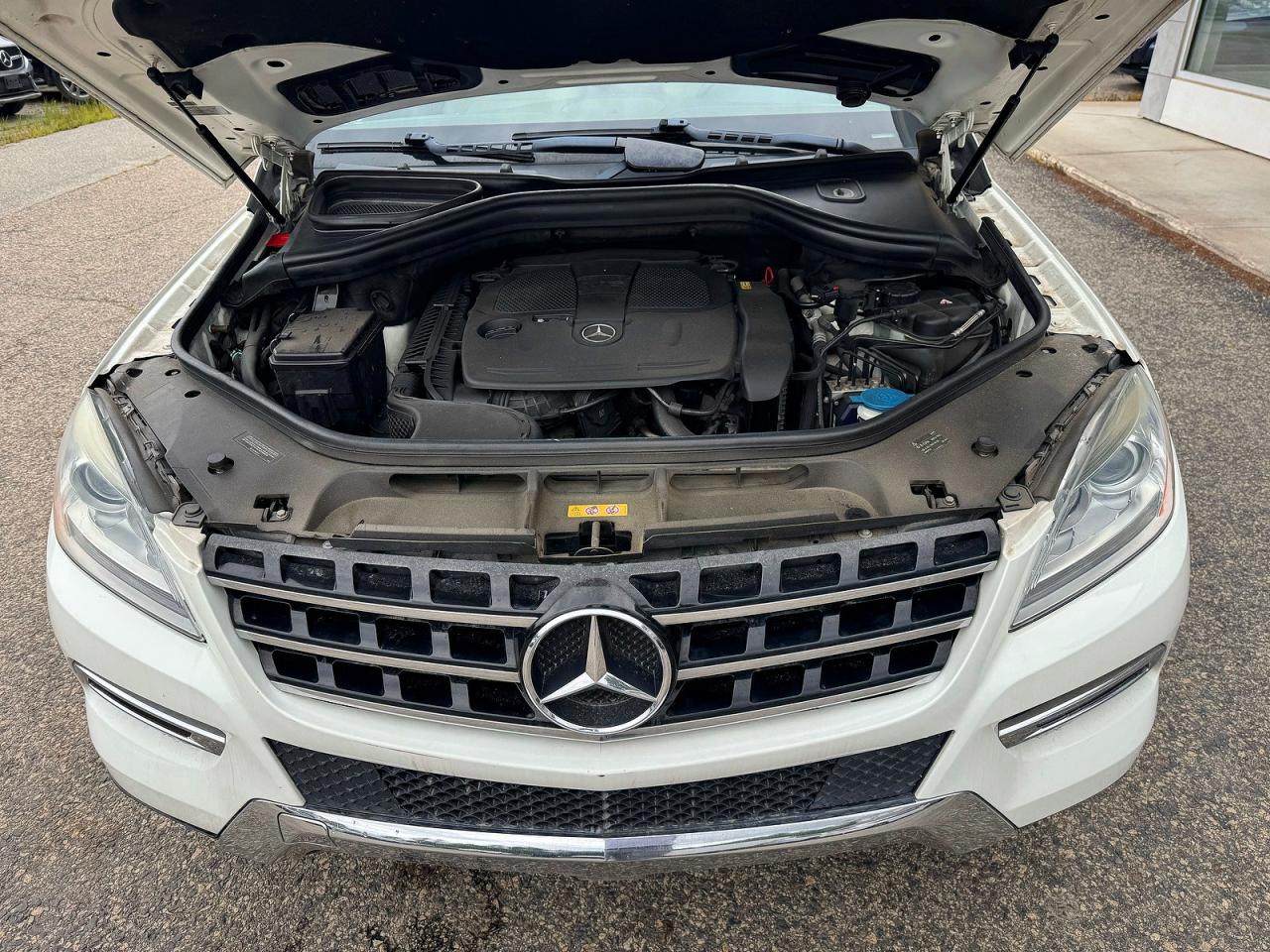 2012 Mercedes-benz Ml 350 4matic White vin: 4JGDA5HB4CA053991
