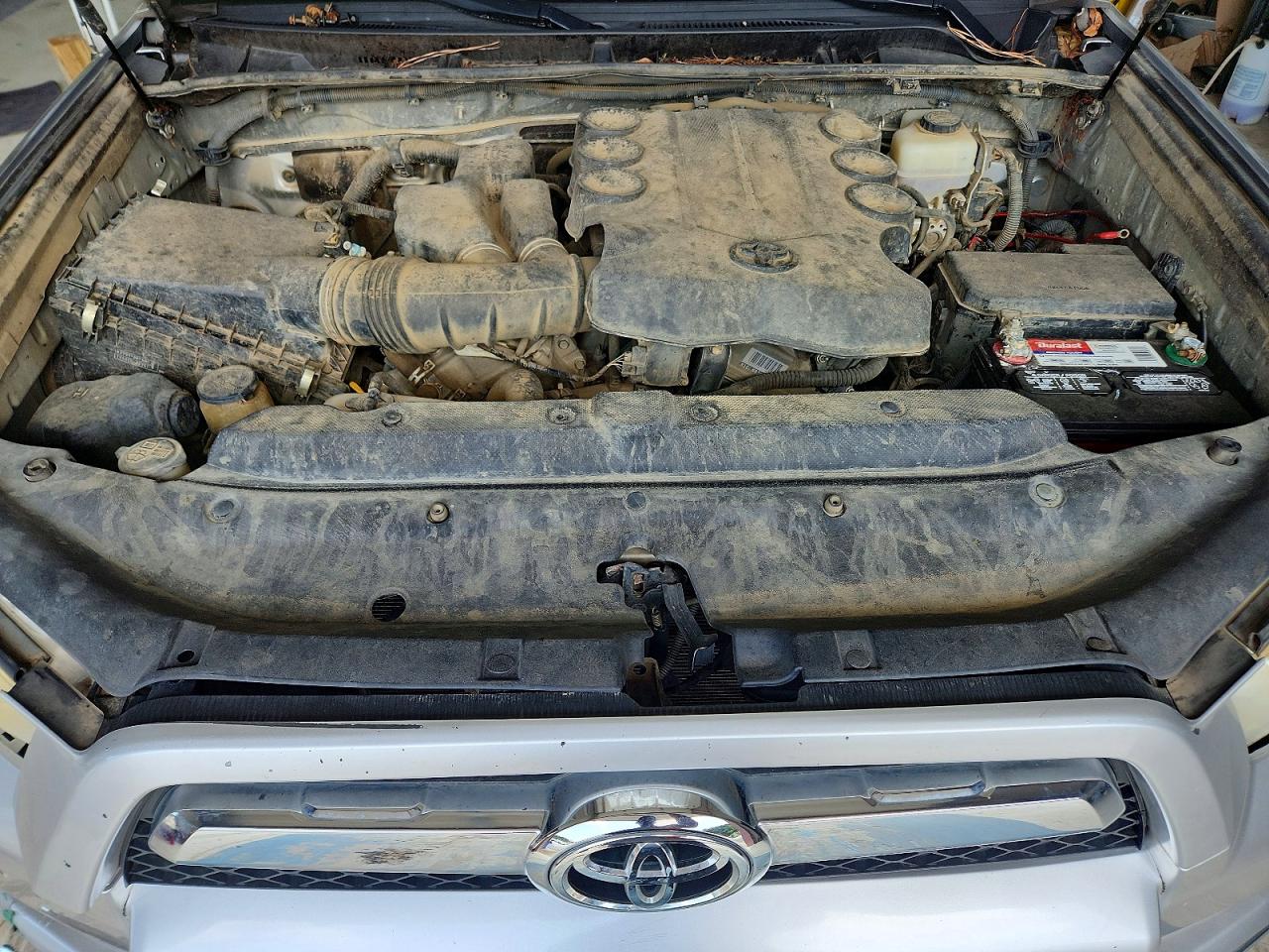 2013 Toyota 4runner Sr5 Silver vin: JTEZU5JR1D5050383
