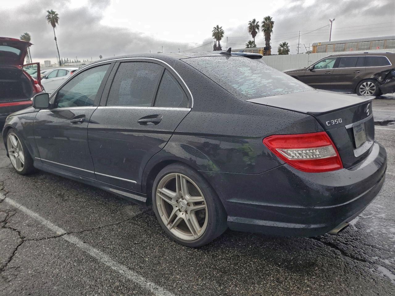 2009 Mercedes-benz C 350 Black vin: WDDGF56X09R056663