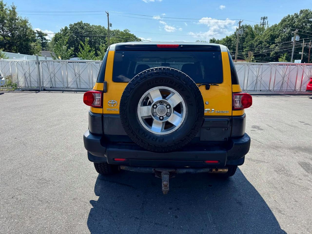 2008 Toyota Fj Cruiser Base Yellow vin: JTEBU11F08K007516