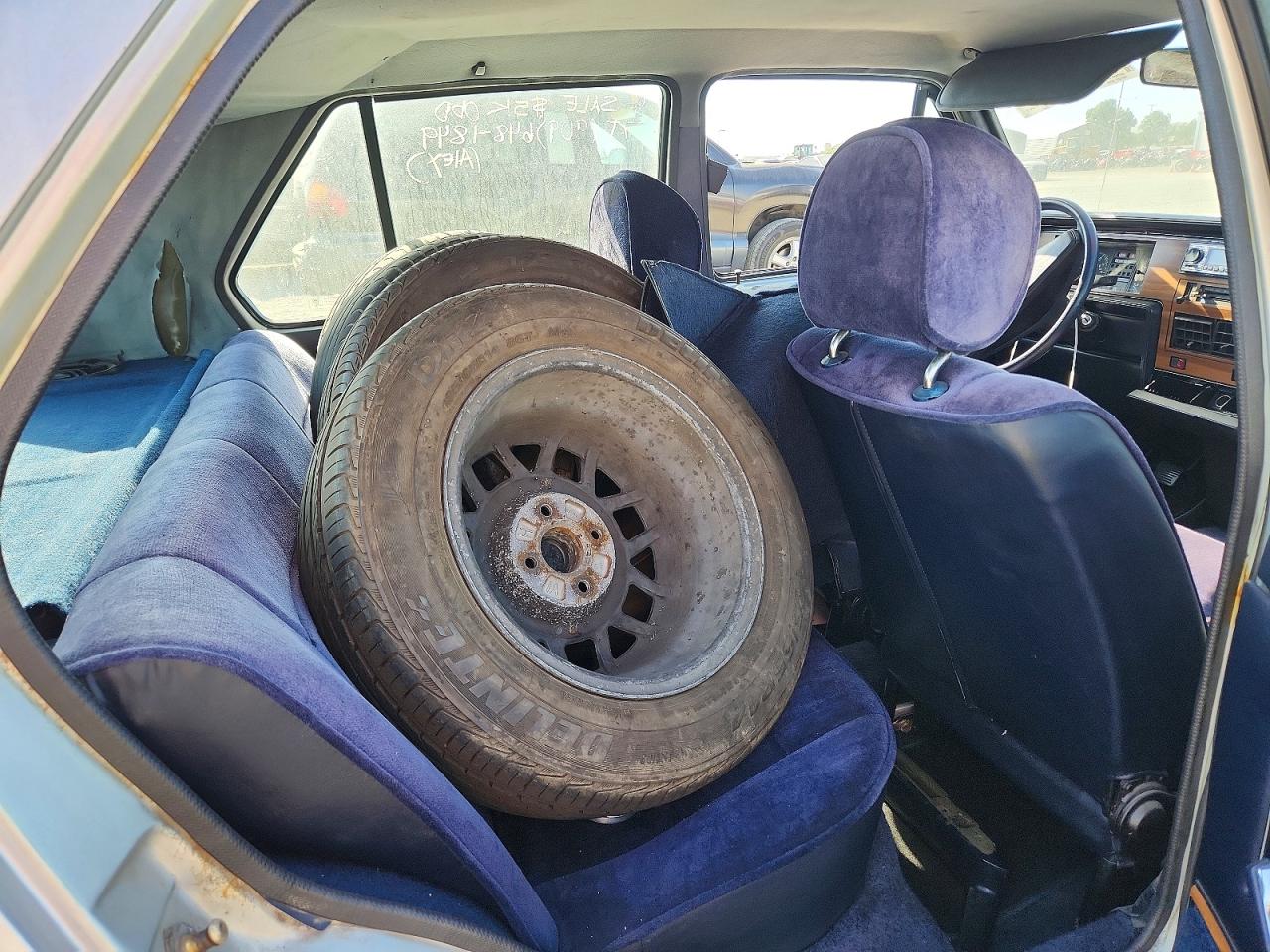 1982 Volkswagen Rabbit Ls Deluxe Серебряный vin: 1VWGB917XCV041944