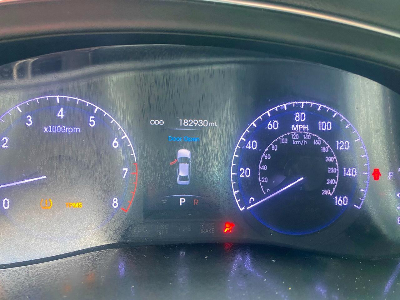 2013 Hyundai Genesis 5.0l Silver vin: KMHGC4DHXDU241748