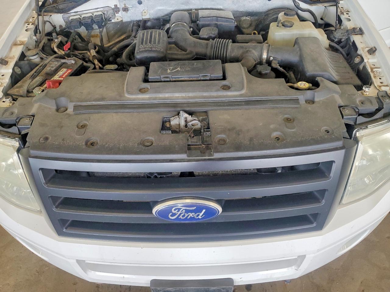 2009 Ford Expedition Xlt White vin: 1FMFU16529EA71087