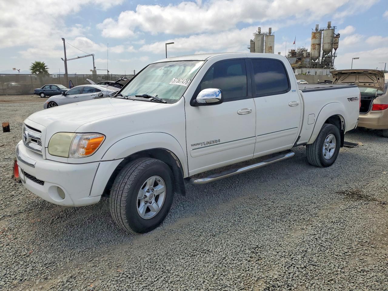 2006 Toyota Tundra Double Cab Sr5 White vin: 5TBDT44156S518932