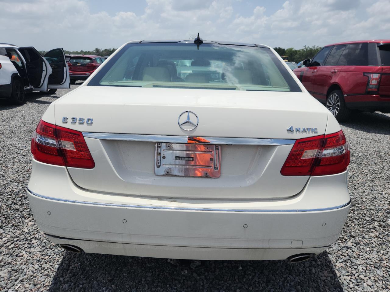 2011 Mercedes-benz E 350 4matic White vin: WDDHF8HB7BA349021