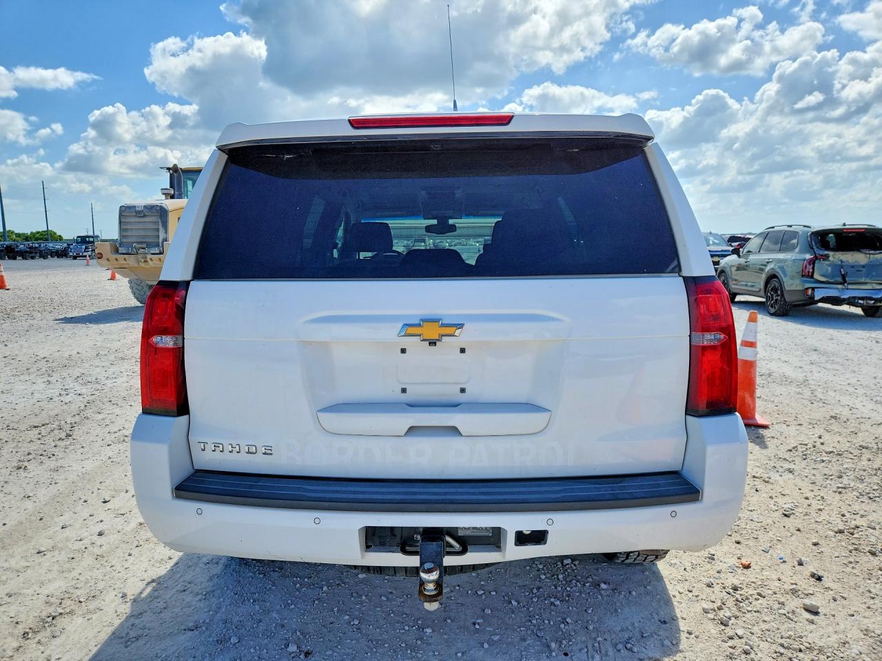 2015 Chevrolet Tahoe K1500 White vin: 1GNSK4EC5FR623154
