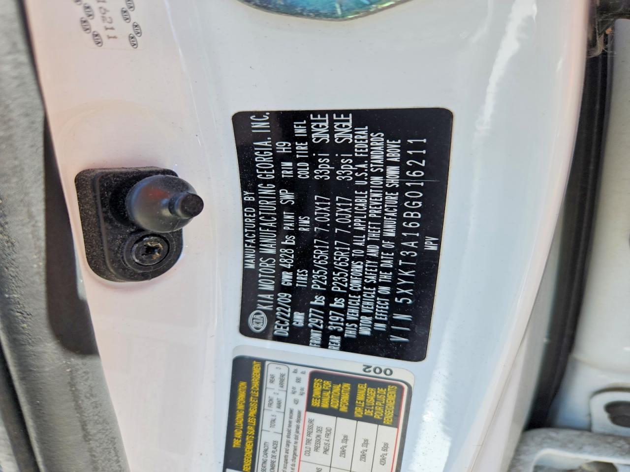 2011 Kia Sorento Lx White vin: 5XYKT3A16BG016211