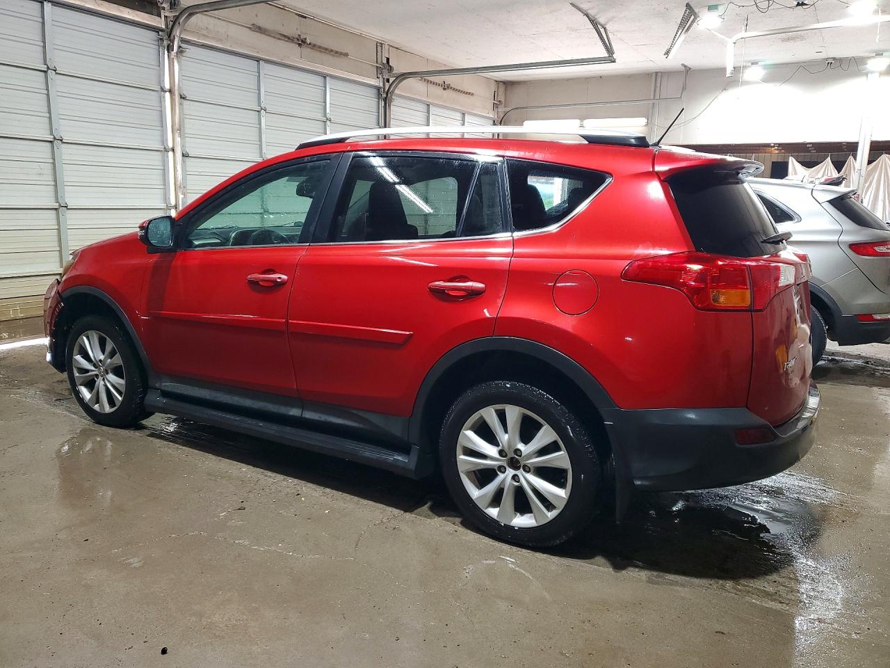 2014 Toyota Rav4 Limited Red vin: 2T3DFREV8EW162423