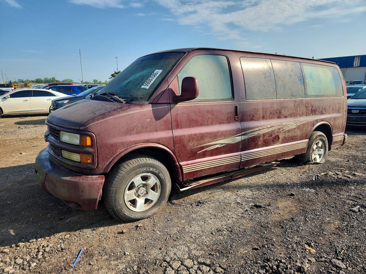 2002 Chevrolet Express G1500 Burgundy vin: 1GBFG65R021105462