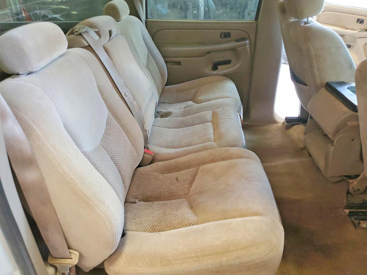 2005 Chevrolet Silverado C1500 White vin: 2GCEC13T351333488