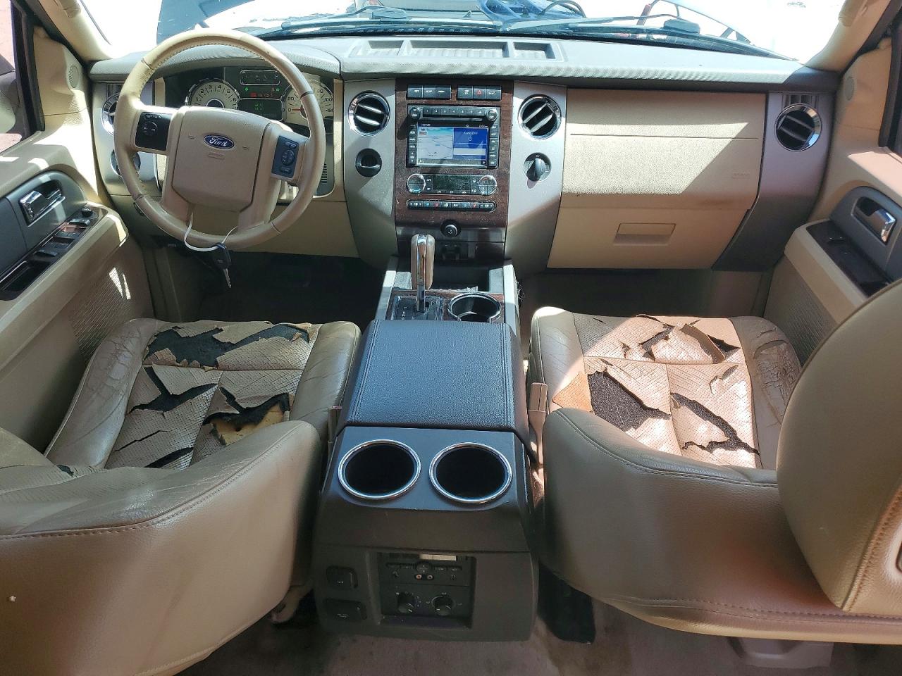 2014 Ford Expedition Xlt Черный vin: 1FMJU1H57EEF21558