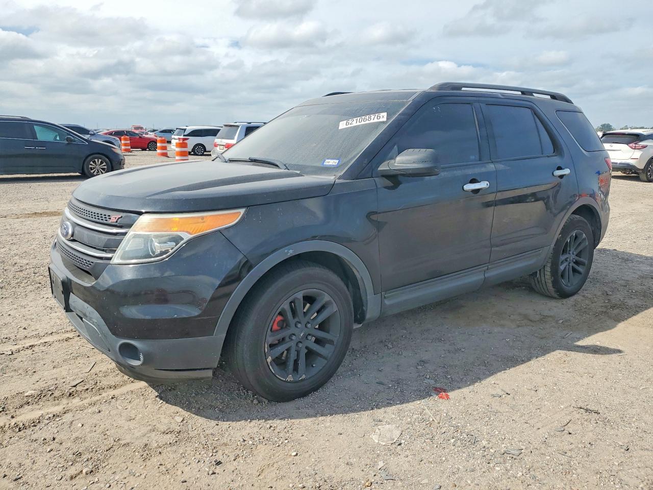 2015 Ford Explorer Cream vin: 1FM5K7B89FGA13661