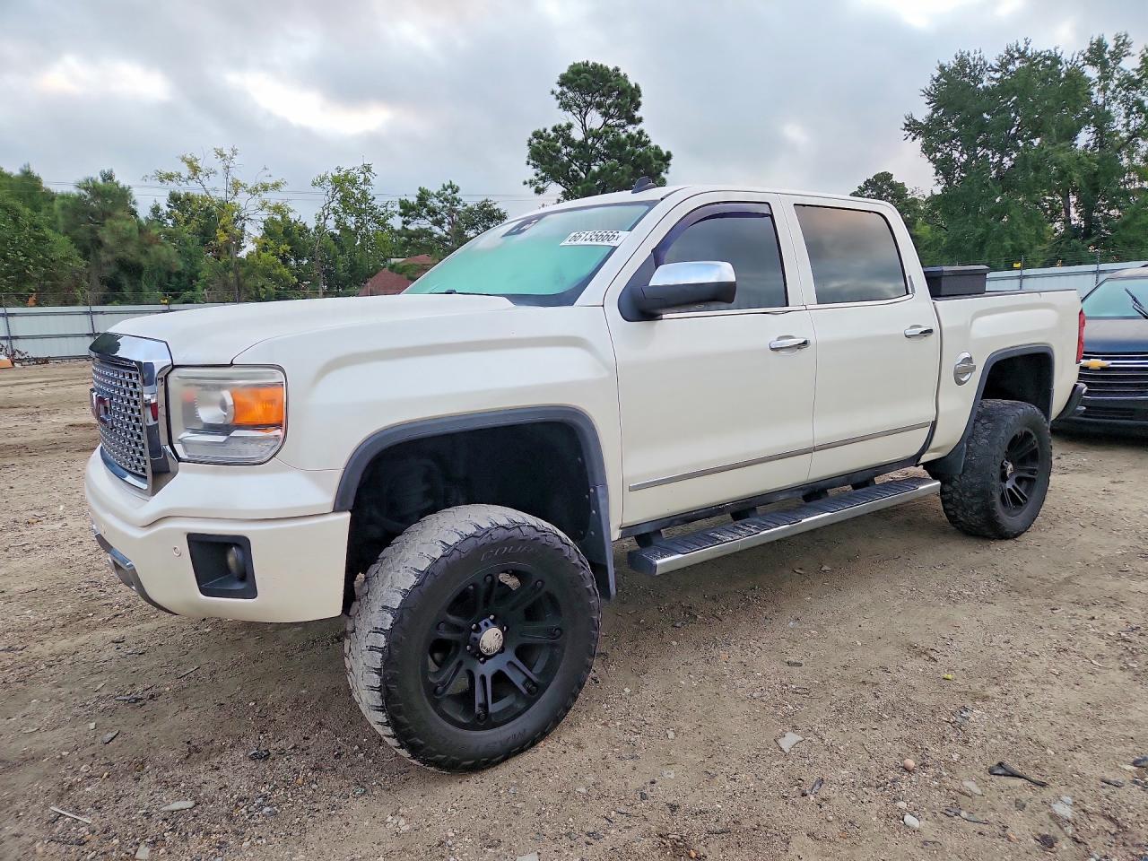 2014 Gmc Sierra K1500 Denali White vin: 3GTU2WEC5EG339437