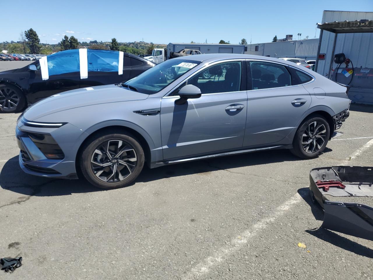 2025 Hyundai Sonata Sel Blue vin: KMHL64JA0SA454137 Damage: Left Front Door, Heavy Scratch, 1 To 2 Inches