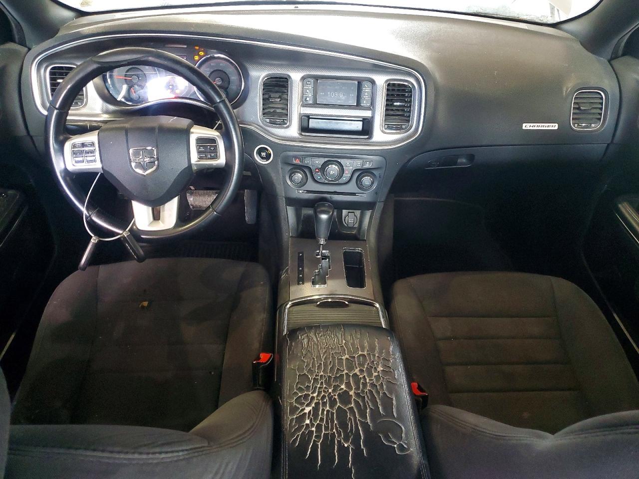 2013 Dodge Charger Se Серебряный vin: 2C3CDXBGXDH690723