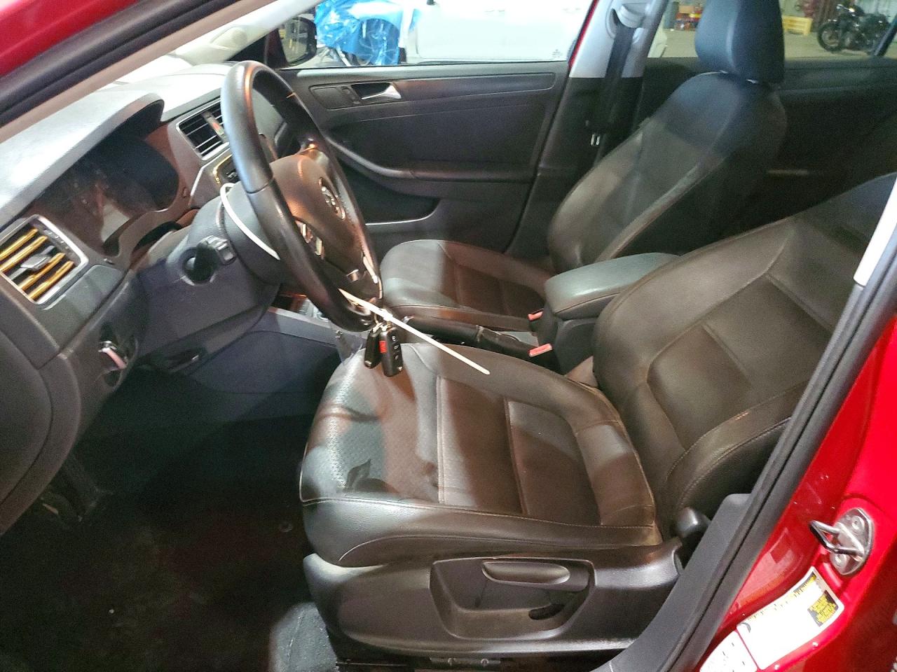2011 Volkswagen Jetta Se Красный vin: 3VWDZ7AJ8BM400554