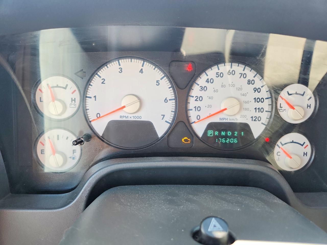 2007 Dodge Ram 1500 Серебряный vin: 3D7KS19D57G724910