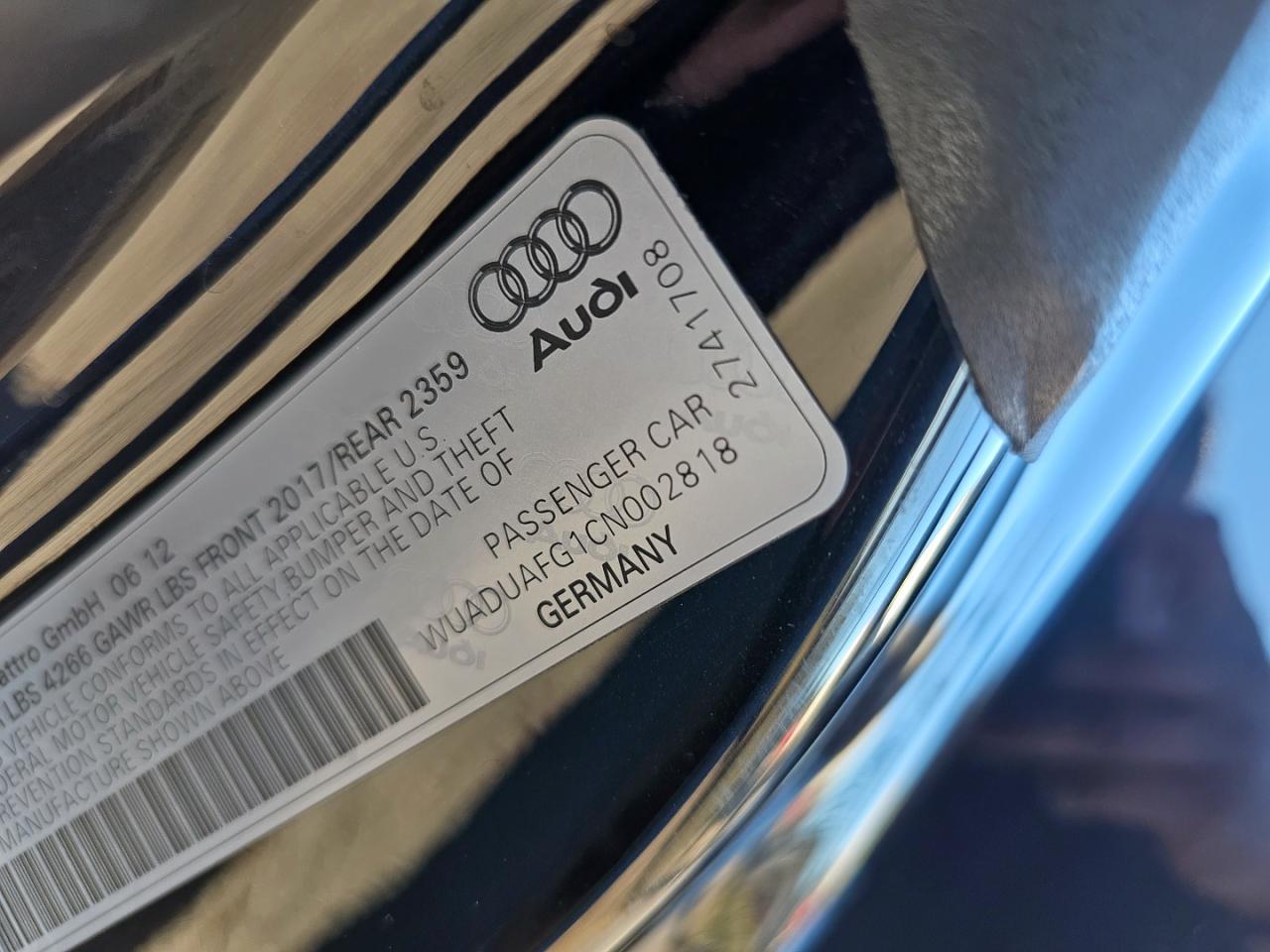 2012 Audi R8 4.2 Quattro Black vin: WUADUAFG1CN002818