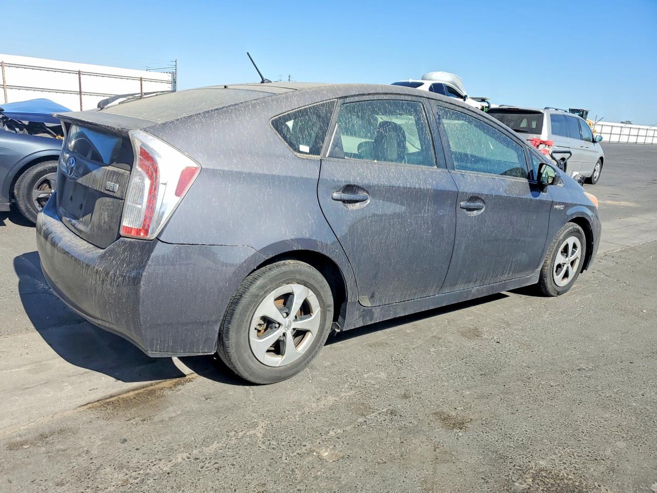 2013 Toyota Prius Two Gray vin: JTDKN3DU9D5575599