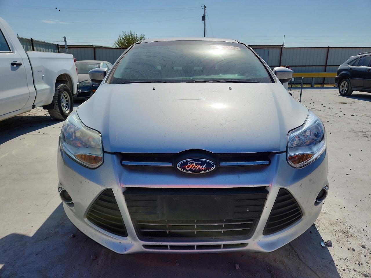 2012 Ford Focus Se Silver vin: 1FAHP3F27CL461956