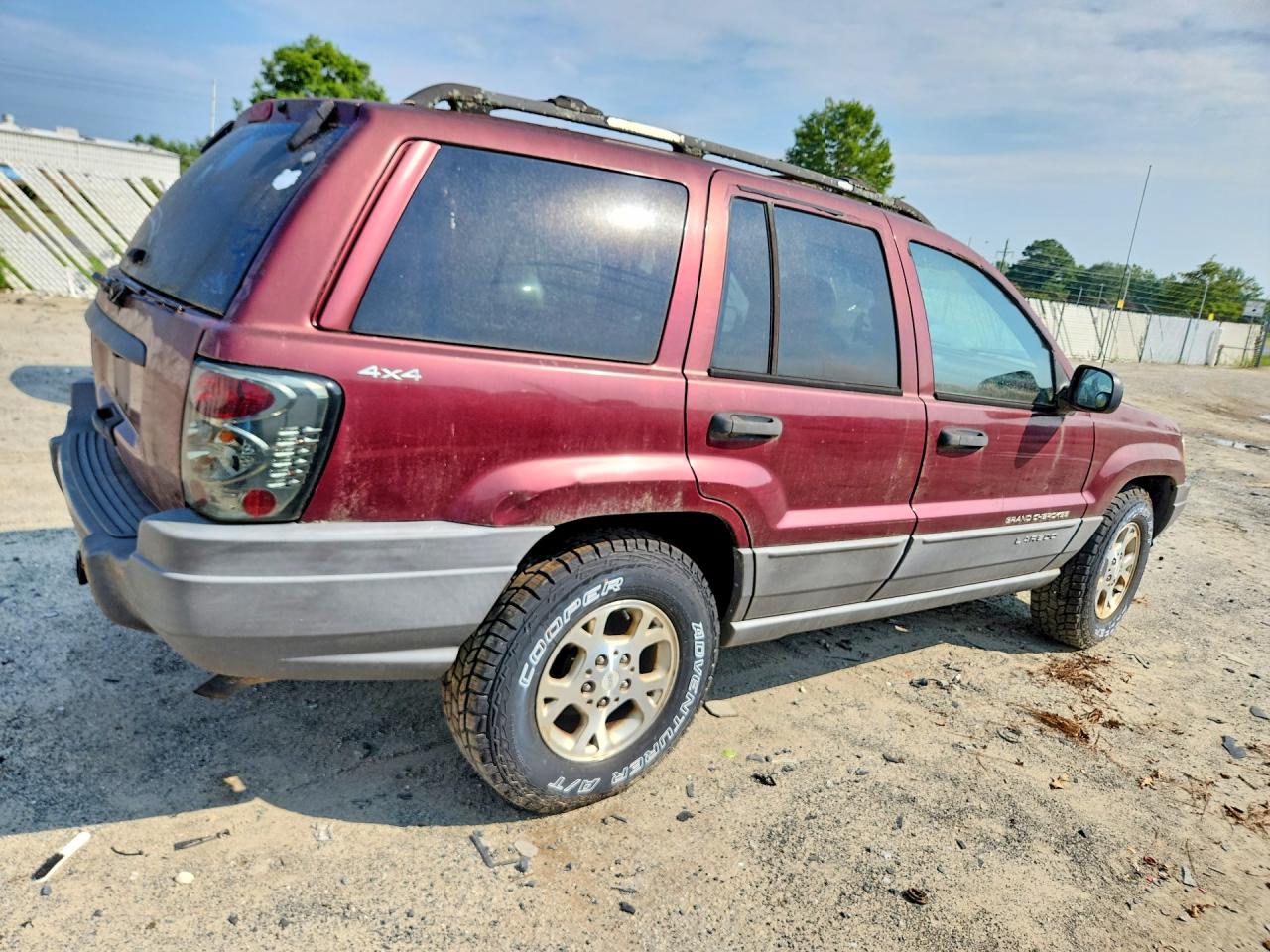 2001 Jeep Grand Cherokee Laredo Burgundy vin: 1J4GW48S41C505463