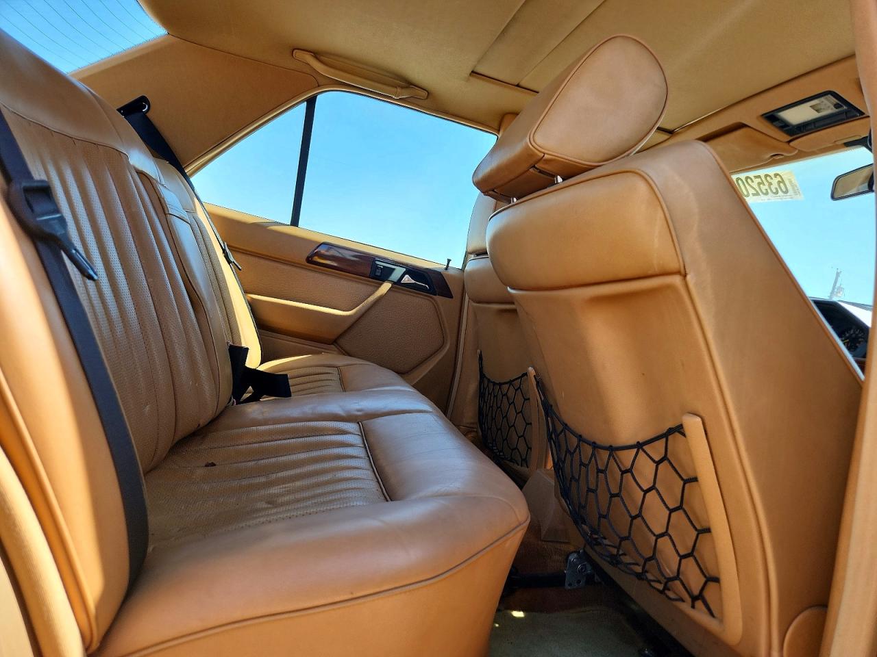1987 Mercedes-benz 300 E Gold vin: WDBEA30D3HA539059