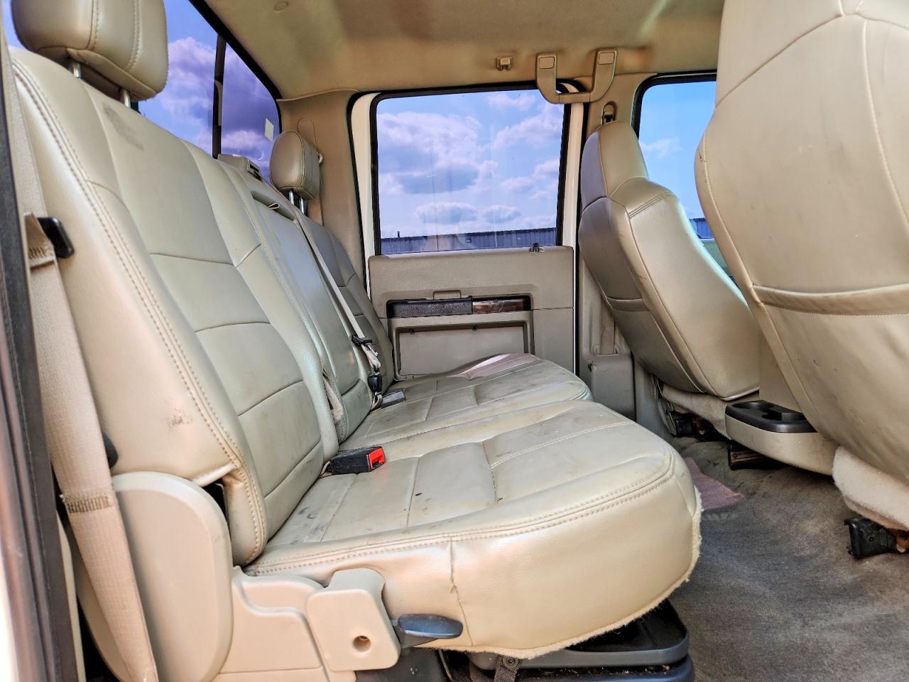 2010 Ford F350 Super Duty White vin: 1FTWW3BR5AEB33993